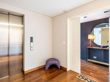 3 Ambientes en Zencity con terraza propia y 2 cocheras - venta con renta