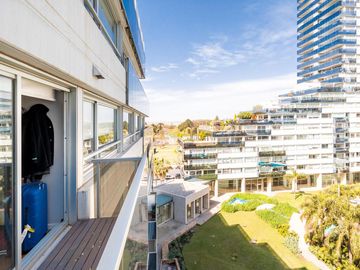 3 Ambientes en Zencity con terraza propia y 2 cocheras - venta con renta