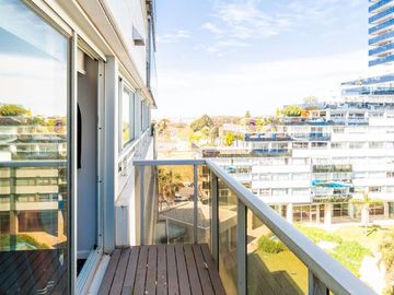 3 Ambientes en Zencity con terraza propia y 2 cocheras - venta con renta