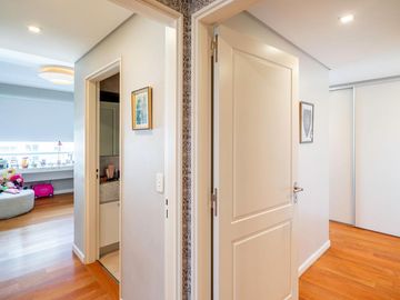 3 Ambientes en Zencity con terraza propia y 2 cocheras - venta con renta