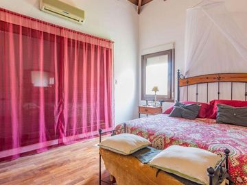 Venta Casa 4 dormitorios Pileta Country Golf Club Fisherton. Acepta permuta