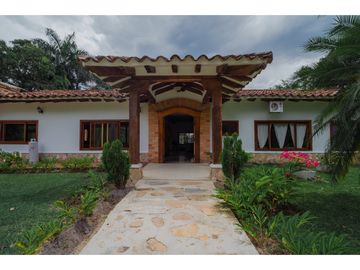 FINCA PARA LA VENTA EN SAN JERÓNIMO, ANTIOQUIA