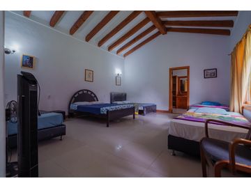 FINCA PARA LA VENTA EN SAN JERÓNIMO, ANTIOQUIA