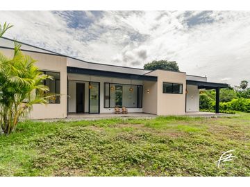 FINCA EN VENTA EN SANTA FE DE ANTIOQUIA, ANTIOQUIA