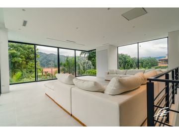 CASA CAMPESTRE EN VENTA EN SAN JERONIMO, ANTIOQUIA