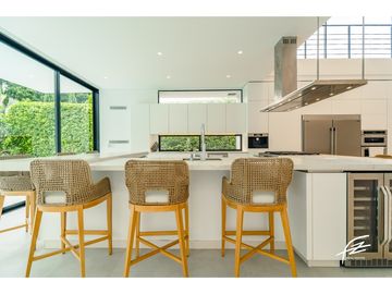 CASA CAMPESTRE EN VENTA EN SAN JERONIMO, ANTIOQUIA