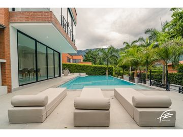CASA CAMPESTRE EN VENTA EN SAN JERONIMO, ANTIOQUIA