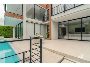 CASA CAMPESTRE EN VENTA EN SAN JERONIMO, ANTIOQUIA