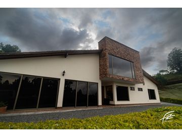 CASA CAMPESTRE EN VENTA EN EL RETIRO, ANTIOQUIA
