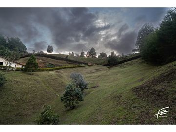 CASA CAMPESTRE EN VENTA EN EL RETIRO, ANTIOQUIA