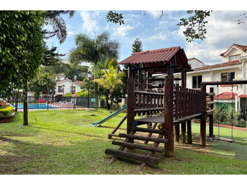 Casa en Conjunto en Venta en Ciudad Jardín Cali