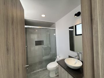 VENTA DE CASA EN FRACCIONAMIENTO EL SUSPIRO, ATRÁS DE PLAZA SAN DIEGO 4R