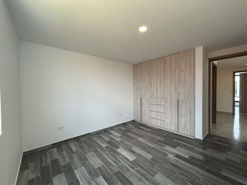 VENTA DE CASA EN FRACCIONAMIENTO EL SUSPIRO, ATRÁS DE PLAZA SAN DIEGO 4R