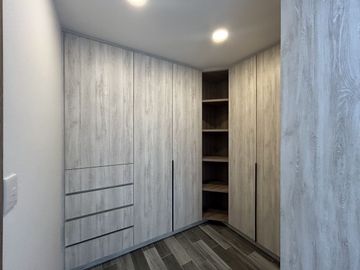 VENTA DE CASA EN FRACCIONAMIENTO EL SUSPIRO, ATRÁS DE PLAZA SAN DIEGO 4R