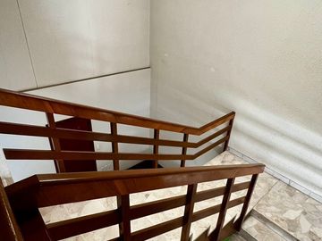 CASA EN VENTA EN LOMAS DE GUEVARA