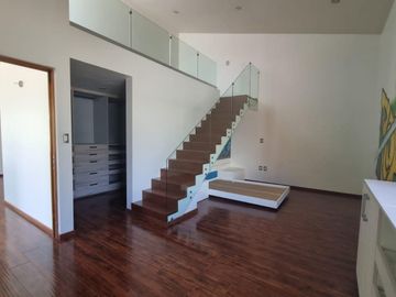 VENTA CASA EN BALVANERA COUNTRY CLUB CORREGIDORA QRO