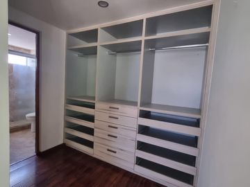 VENTA CASA EN BALVANERA COUNTRY CLUB CORREGIDORA QRO