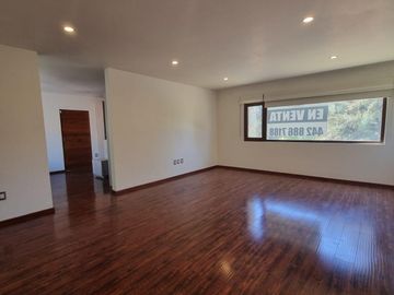 VENTA CASA EN BALVANERA COUNTRY CLUB CORREGIDORA QRO