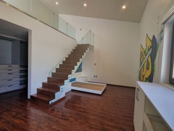 VENTA CASA EN BALVANERA COUNTRY CLUB CORREGIDORA QRO