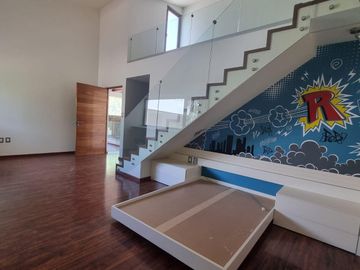 VENTA CASA EN BALVANERA COUNTRY CLUB CORREGIDORA QRO