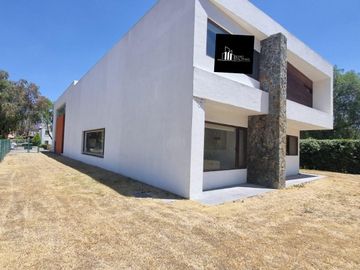 VENTA CASA EN BALVANERA COUNTRY CLUB CORREGIDORA QRO