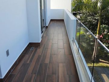 VENTA Casa Semiamueblada LAGOS DEL SOL C3227