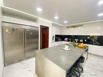 VENTA Casa Semiamueblada LAGOS DEL SOL C3227