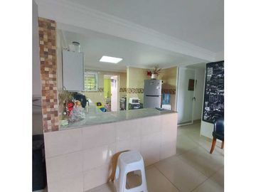 EN VENTA CASA EN BETANIA 8REC 6B
