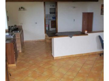 EN VENTA FABULOSA CASA EN CERRO AZUL CERCA HACIENDA COUNTRY CLUB