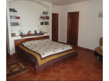 EN VENTA FABULOSA CASA EN CERRO AZUL CERCA HACIENDA COUNTRY CLUB
