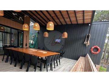 CASA 186 / BARRIO VILLAROBLES