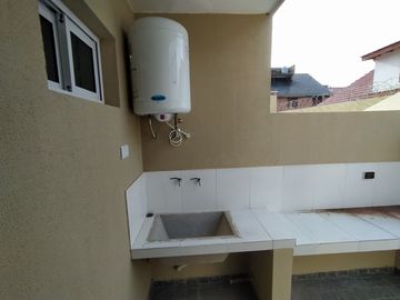 Dúplex en venta de 2 dormitorios c/ cochera en Costa Azul