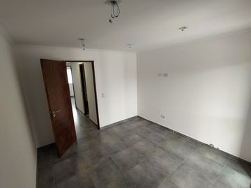 Dúplex en venta de 2 dormitorios c/ cochera en Costa Azul