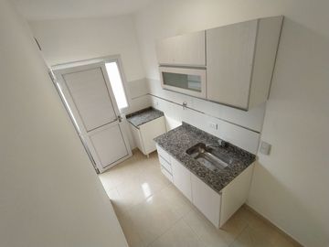 Dúplex en venta de 2 dormitorios c/ cochera en Costa Azul