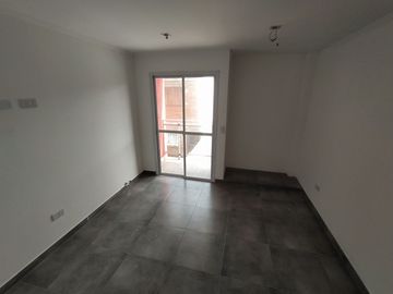 Dúplex en venta de 2 dormitorios c/ cochera en Costa Azul