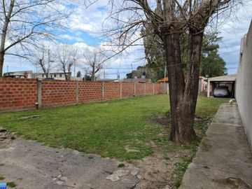 Casa en venta de 2 dormitorios c/ cochera en Monte Grande