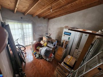 Casa en venta de 2 dormitorios c/ cochera en Monte Grande