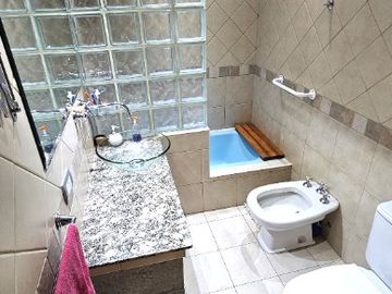 Casa en venta en Lanus Oeste