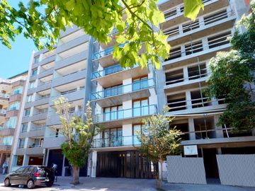 38 E/ 17 Y 18- TRIPLEX DE 3 DORM