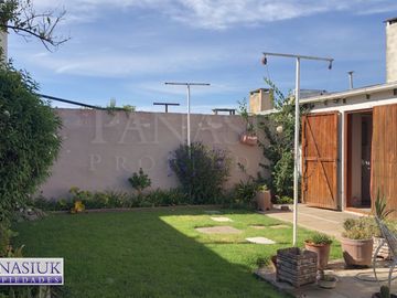 Casa en venta de 2 dormitorios c/ cochera en 9 de Julio