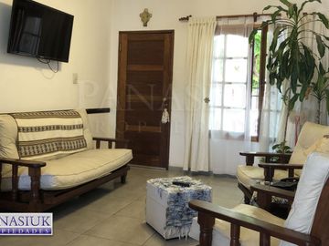 Casa en venta de 2 dormitorios c/ cochera en 9 de Julio