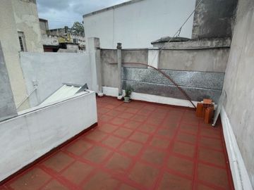Casa PH en venta en Moron Sur