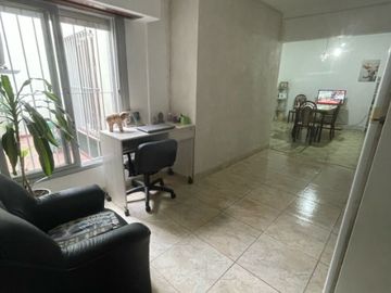 Casa PH en venta en Moron Sur