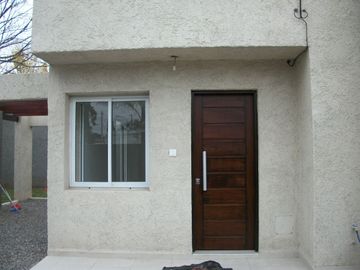 APTO BANCOR  Villa Allende Centro 2 Dorm , housing de  4 unidades , sin expensas