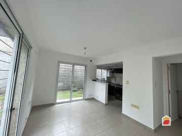 APTO BANCOR  Villa Allende Centro 2 Dorm , housing de  4 unidades , sin expensas