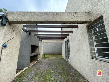 APTO BANCOR  Villa Allende Centro 2 Dorm , housing de  4 unidades , sin expensas