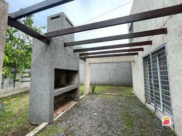 APTO BANCOR  Villa Allende Centro 2 Dorm , housing de  4 unidades , sin expensas