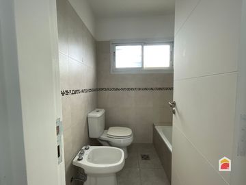 APTO BANCOR  Villa Allende Centro 2 Dorm , housing de  4 unidades , sin expensas