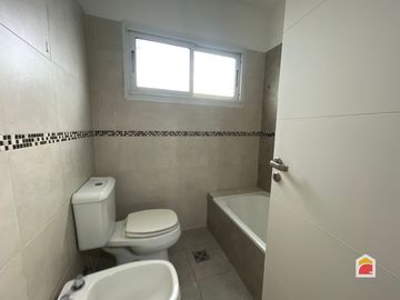 APTO BANCOR  Villa Allende Centro 2 Dorm , housing de  4 unidades , sin expensas