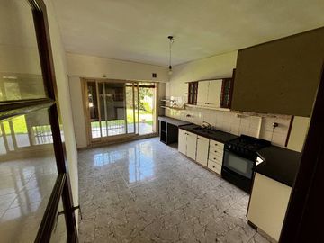 Chalet en venta en Don Bosco Este